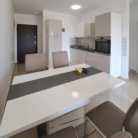 Apartment Amazing In With Kitchen