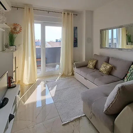 Apartment Amazing In With Kitchen